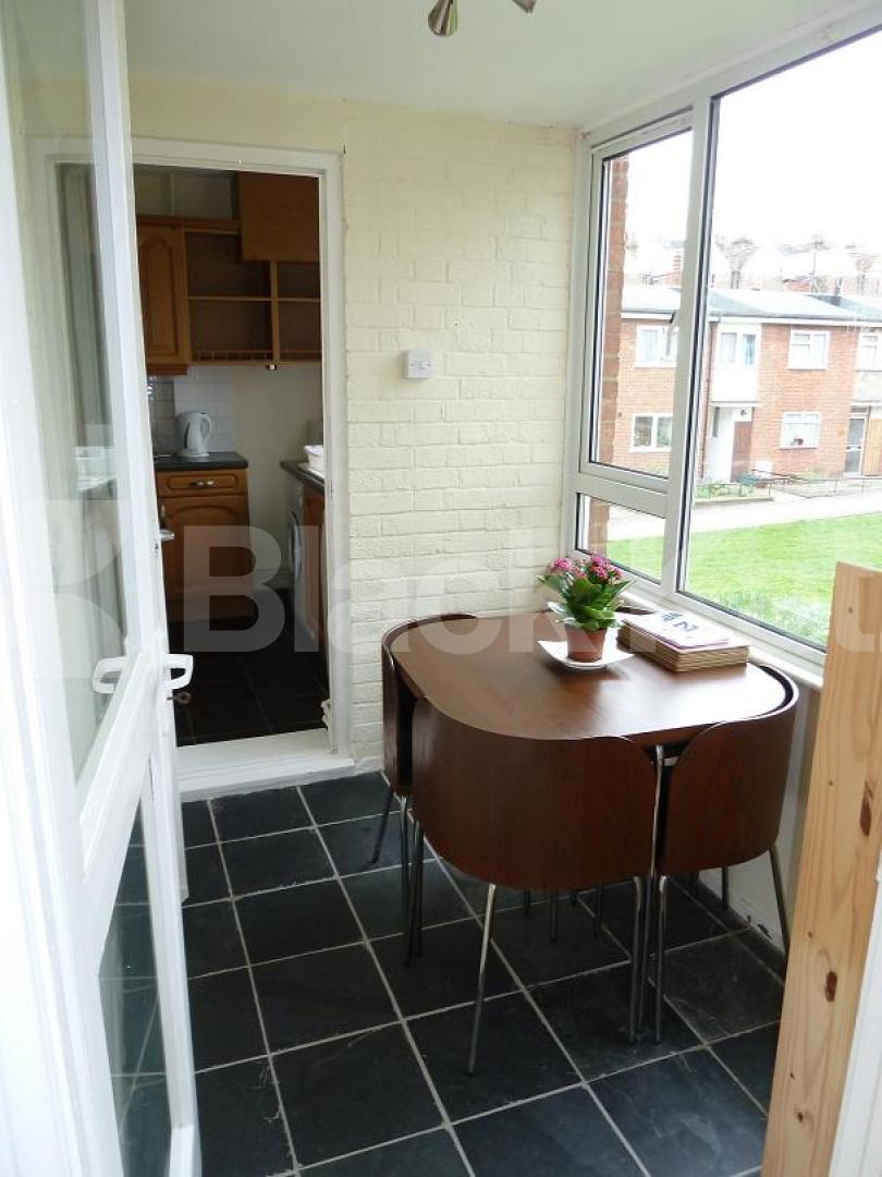 			INCLUSIVE OF COUNCIL TAX, 2 Bedroom, 1 bath, 1 reception Flat			 Birchmore Walk, Highbury Quadrant